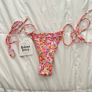 Kulani Kinis Thong Side Bikini Bottom, Size Small, New with Tags